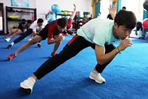 如何平衡学业与训练:大学生大前锋的高效策略